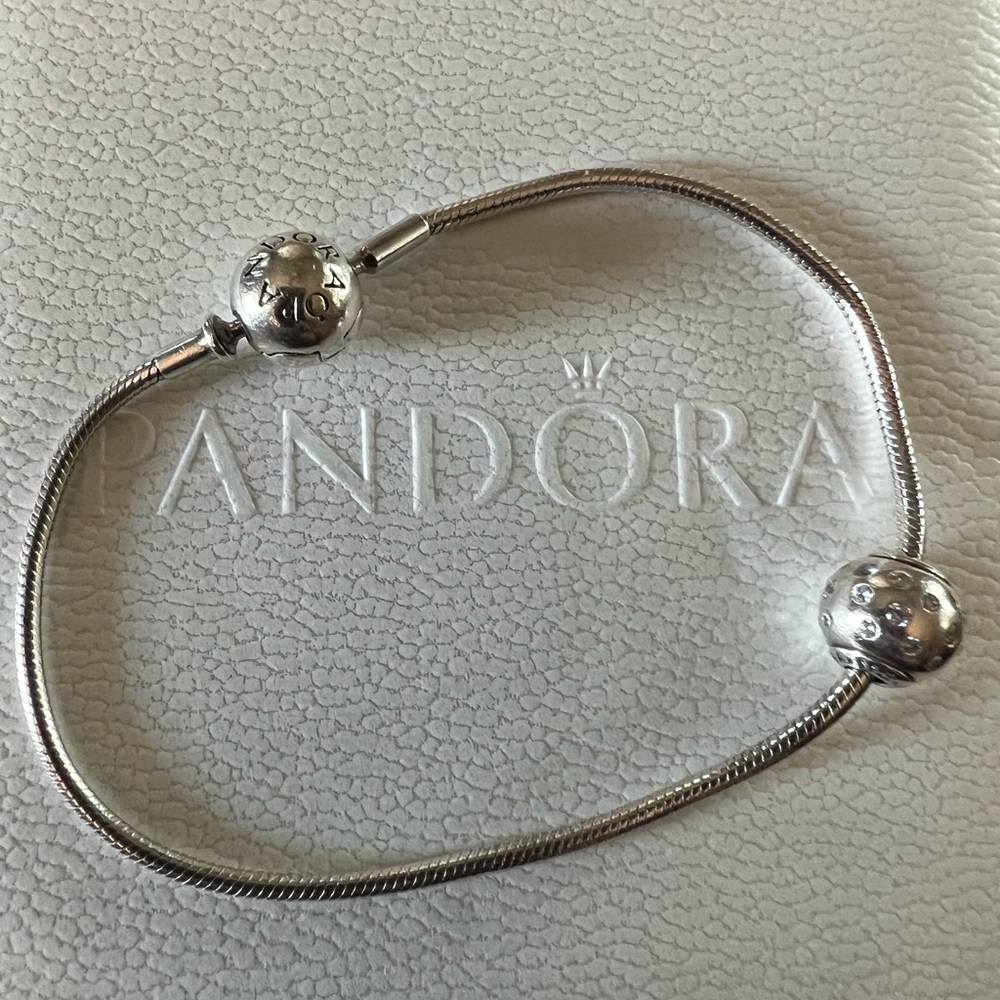 Pandora bracelet, silver with 1 charm